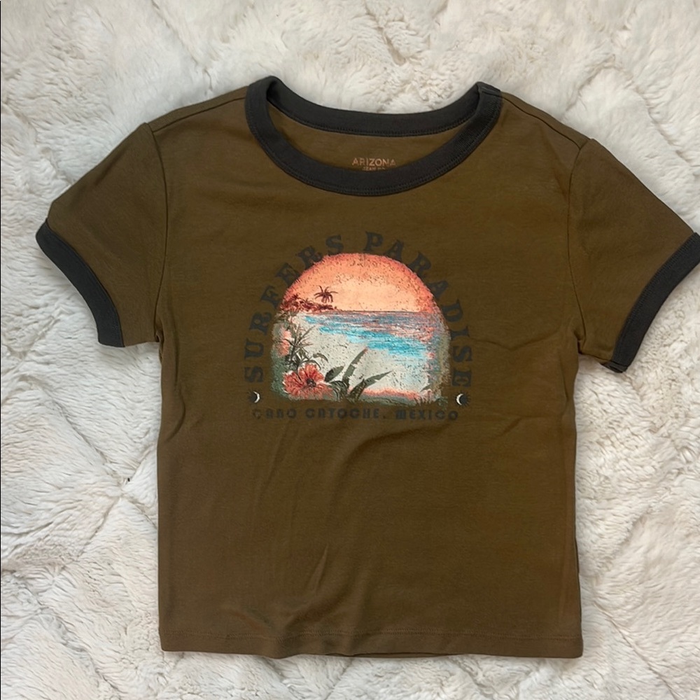 Arizona Jean Company Brown Short Sleeve Tee